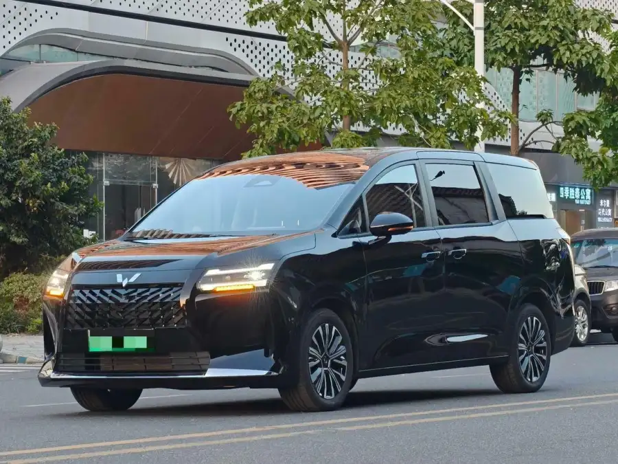 Wuling Starlight 730 PHEV 125km