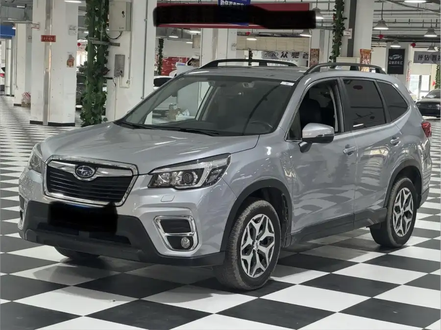 Subaru FORESTER 2.0i Luxury EyeSight