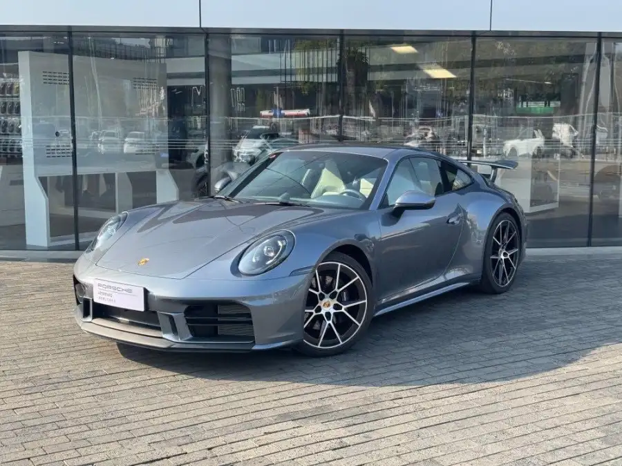 Porsche 911 Carrera 3.0T