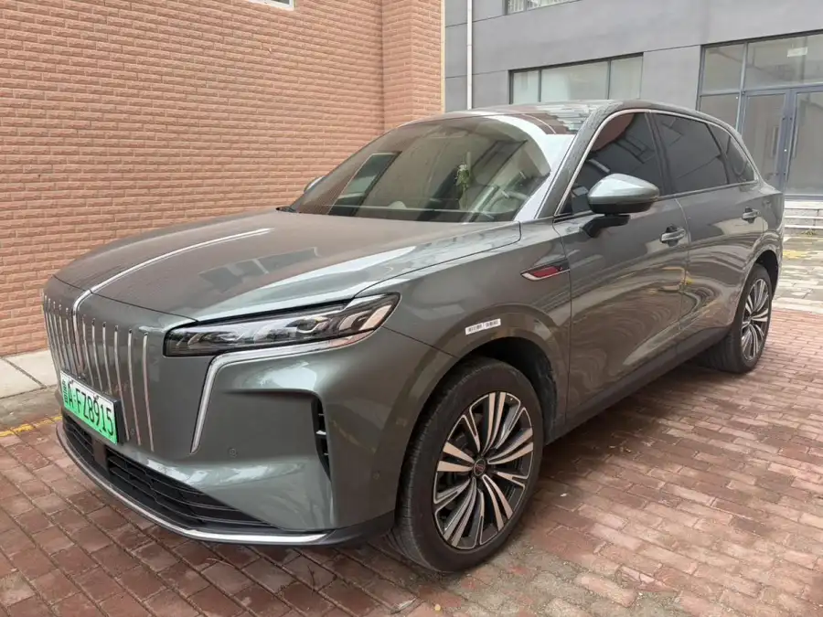 Hongqi HS6 PHEV 240