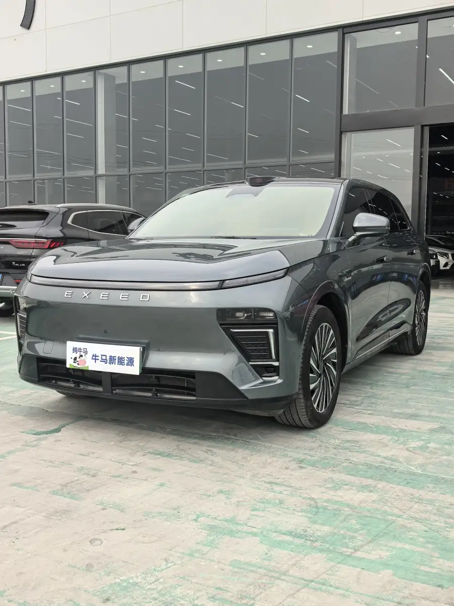 Exeed Sterra ET 4WD Ultra