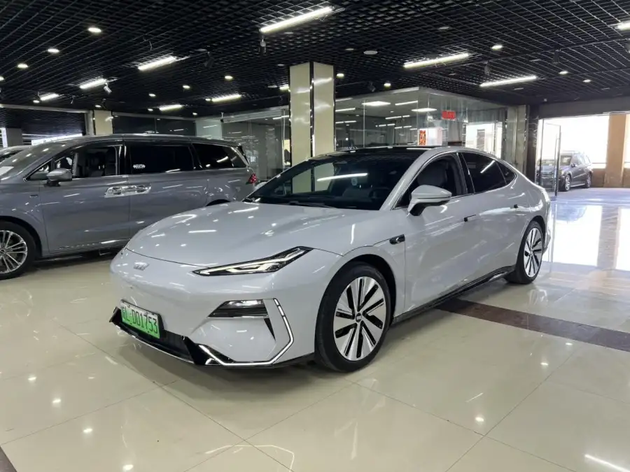 Geely Galaxy E8 550km MAX