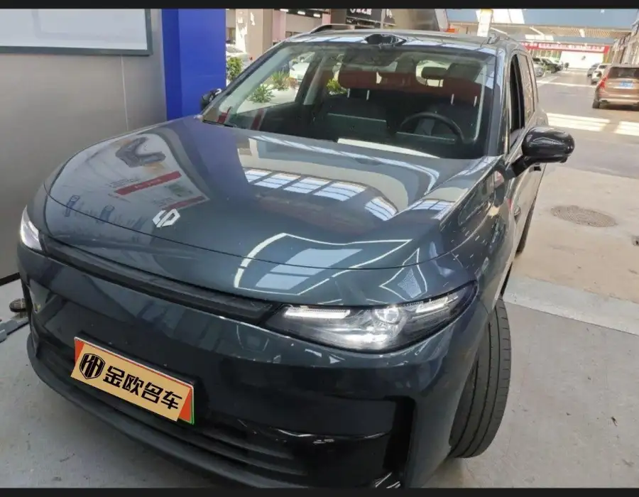 Leapmotor C16 630 6 мест