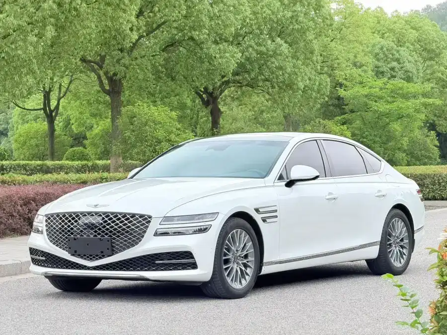 Genesis G80 2.5T 2WD Luxury