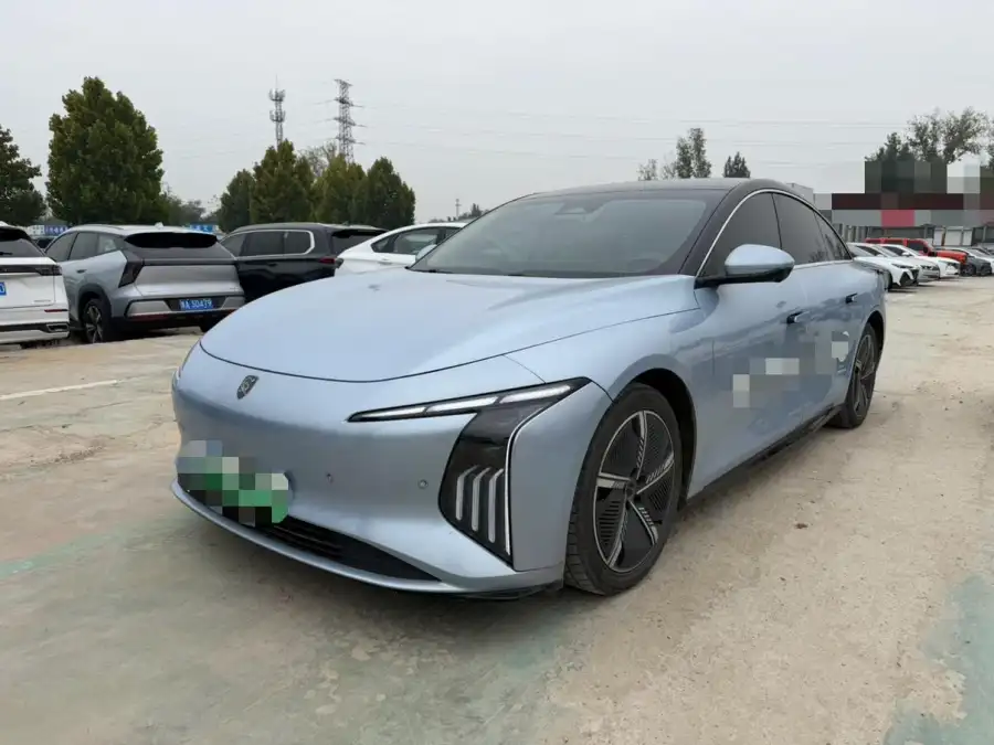 Dongfeng Forthing Xinghai S7 555