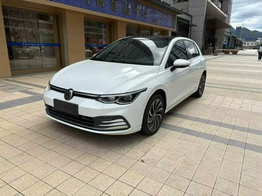 Volkswagen Golf 280TSI DSG 30