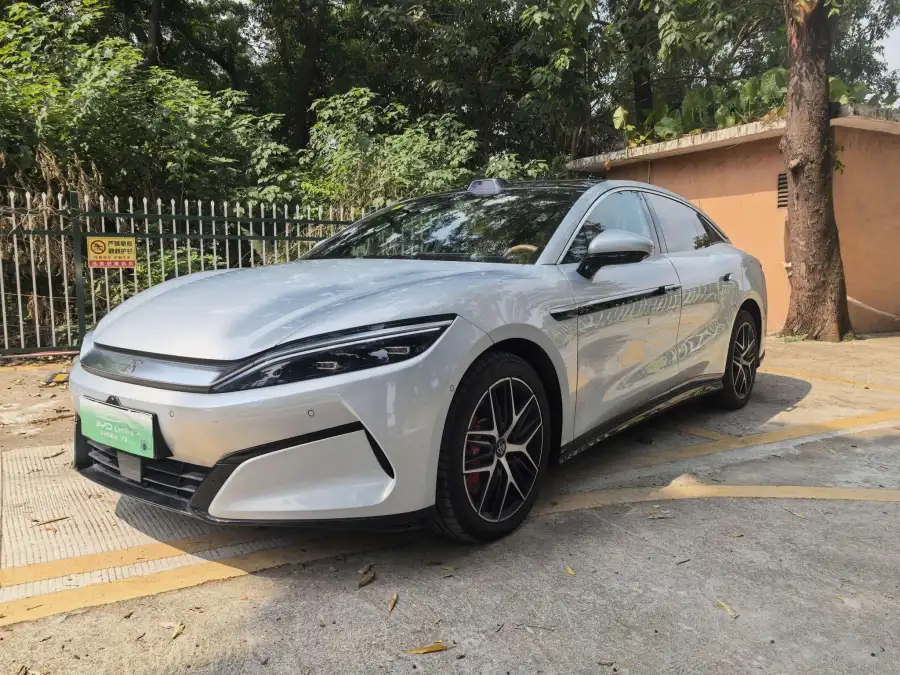 BYD Han L EV 601KM 4WD Flagship