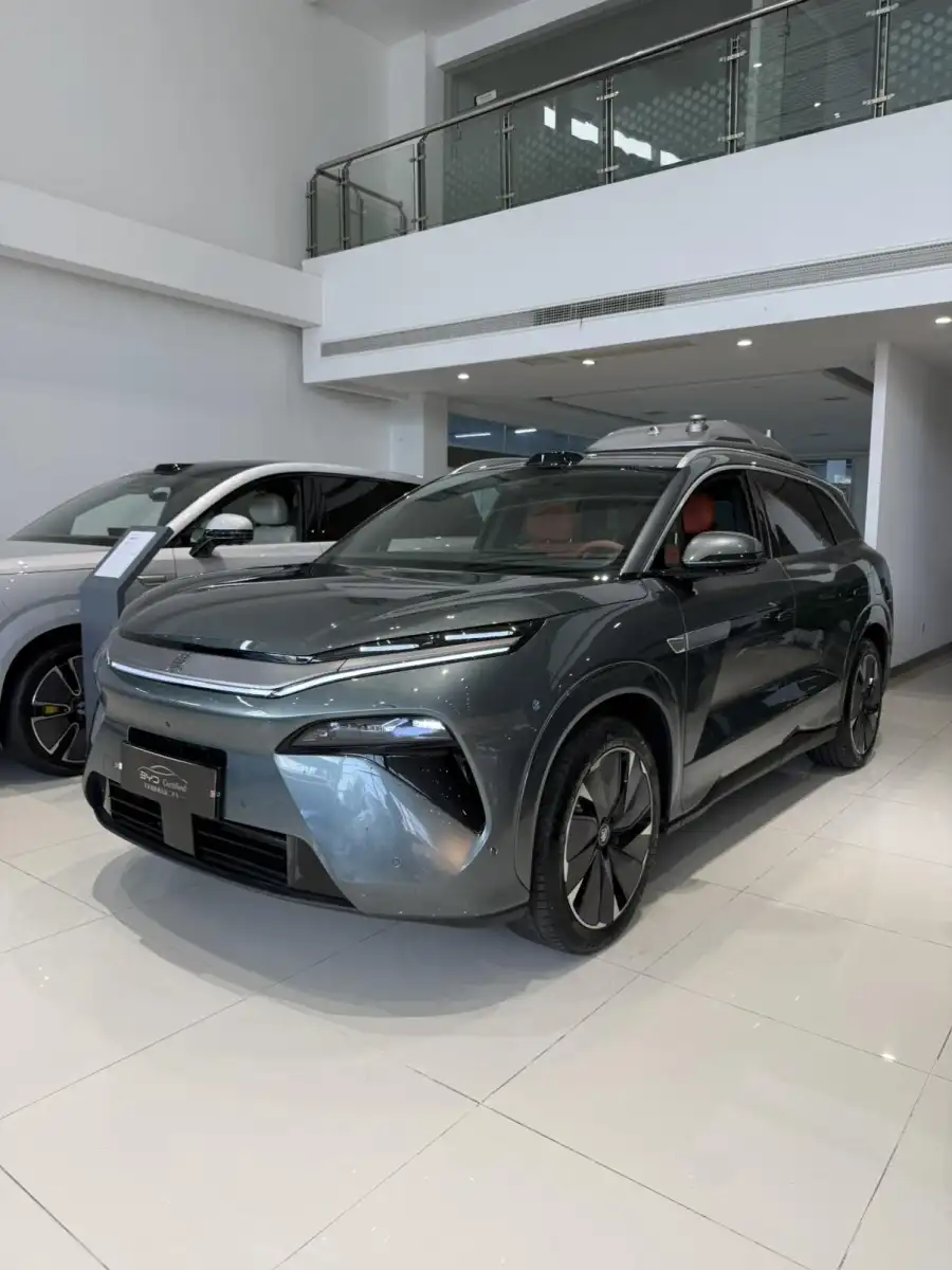 BYD Tang L DM DM-p 175KM 4WD