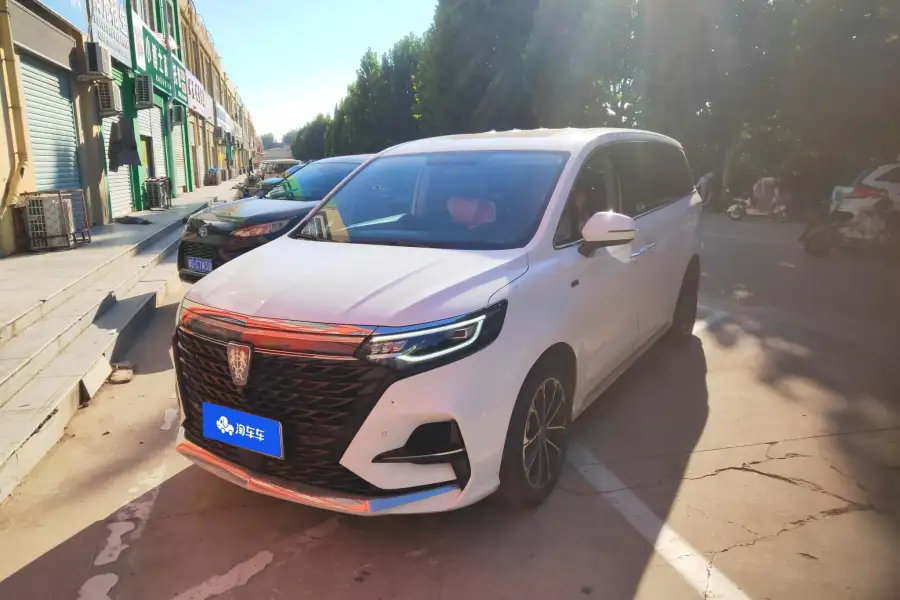 Roewe iMAX8 400TGI Flagship