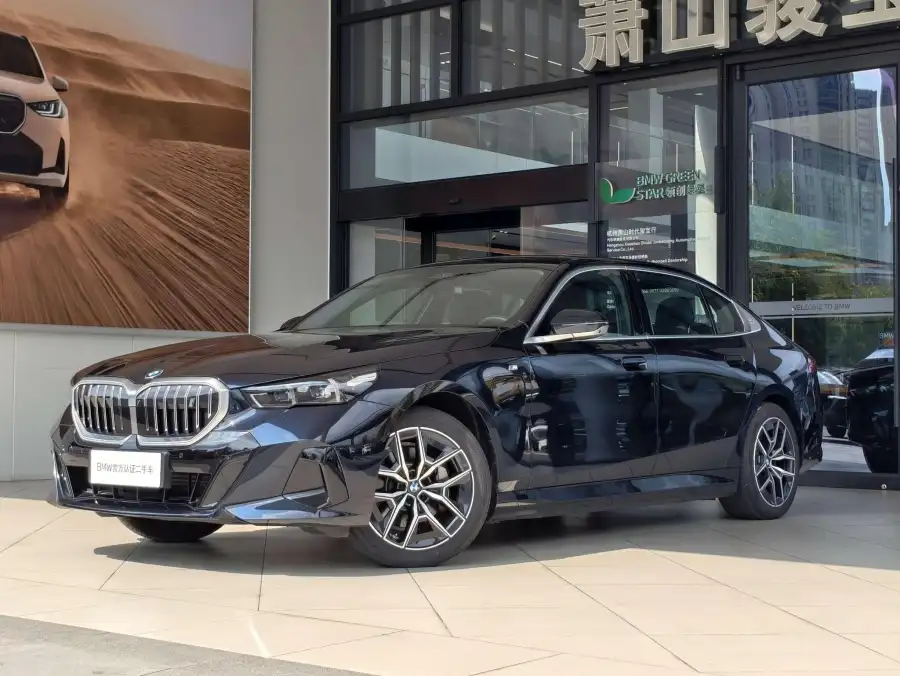 BMW i5 eDrive40L M
