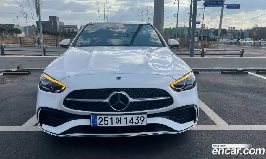 Mercedes-Benz C-Class C200 AMG Line