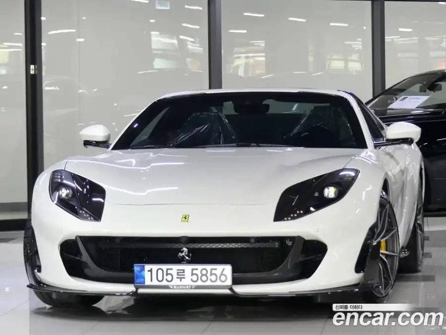 Ferrari 812