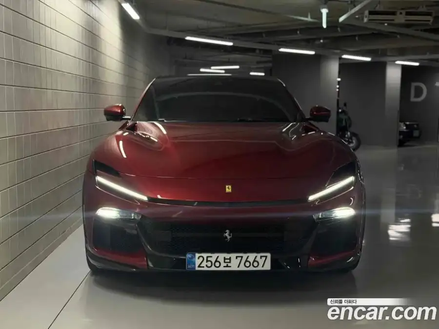 Ferrari Purosangue 6.5 V12
