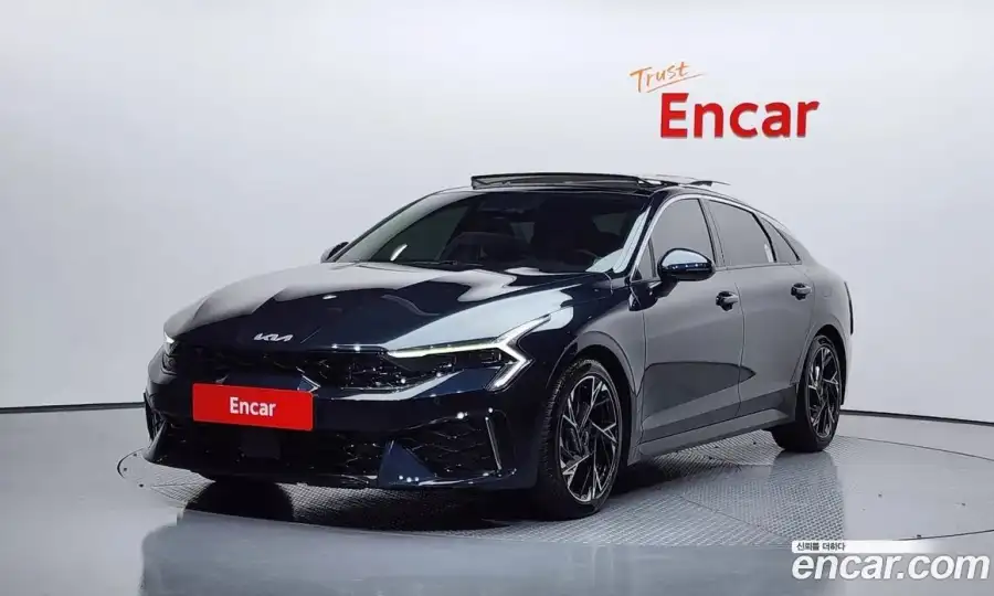 Kia K5 Signature