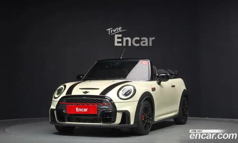 Mini Cooper Convertible JCW