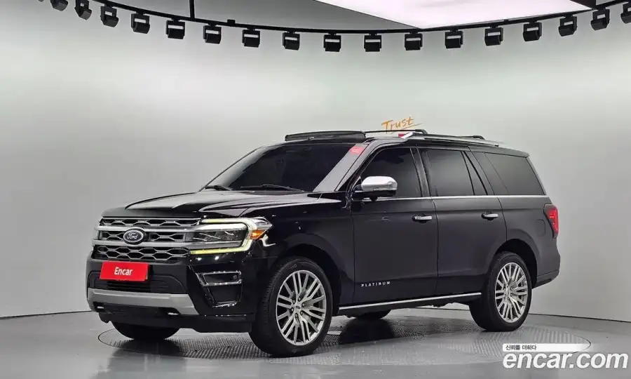 Ford Expedition Platinum 4WD