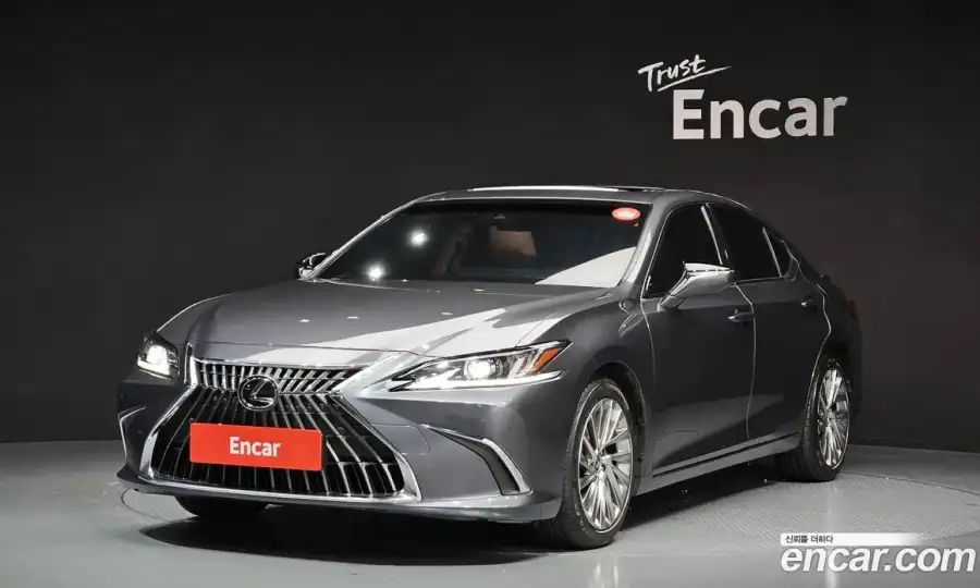 Lexus ES Luxury Plus