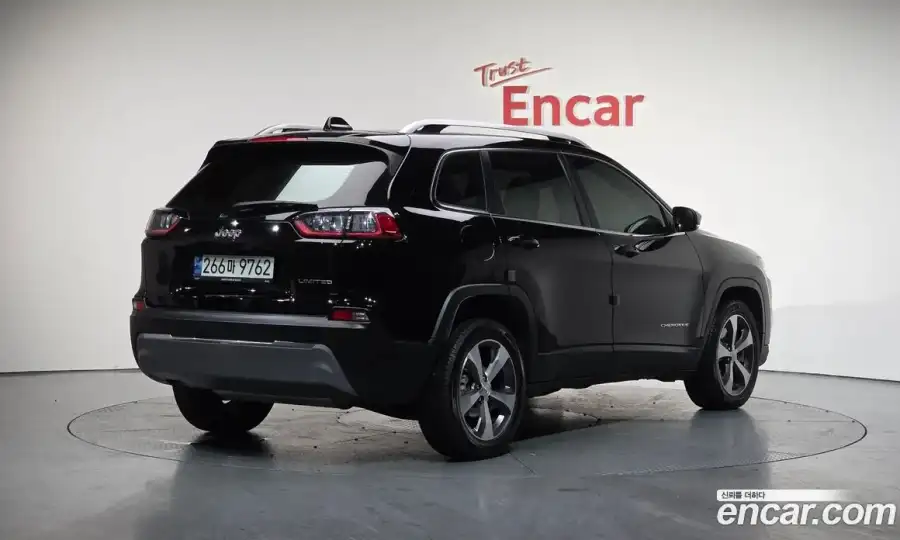 Jeep Cherokee 2.4 Limited 2WD