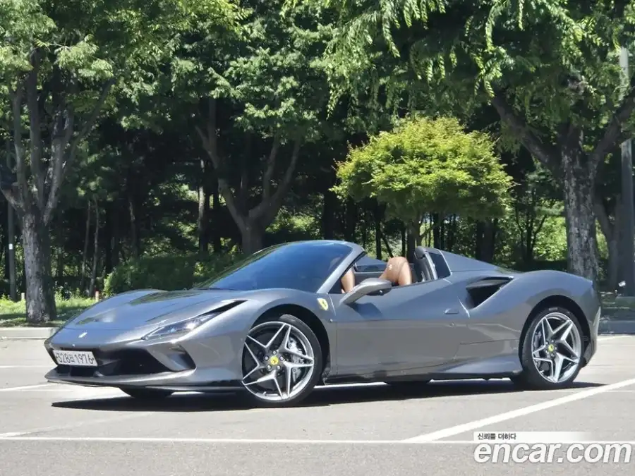 Ferrari F8 3.9 V8
