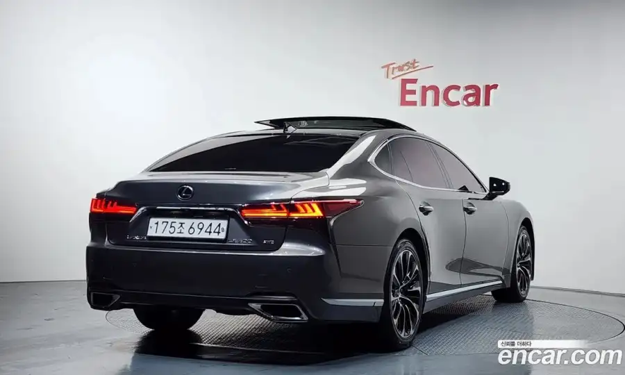 Lexus LS 3.5 Luxury AWD