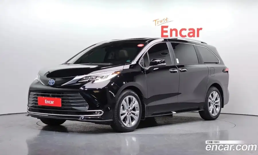 Toyota Sienna 2.5 Hybrid 2WD