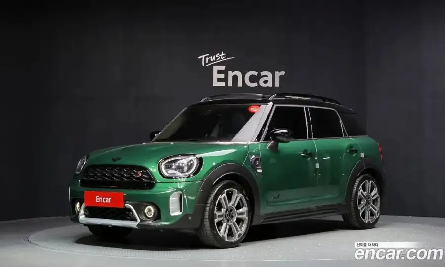 Mini Countryman ALL4 Classic Launch Pack