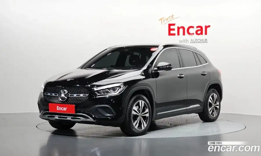 Mercedes-Benz GLA-Class GLA220