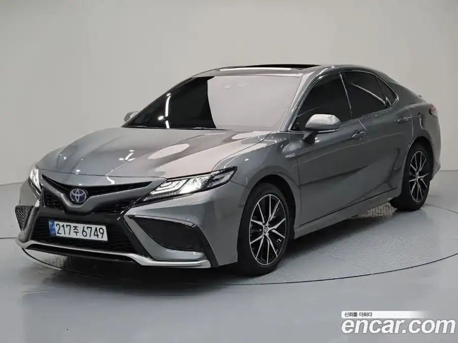 Toyota Camry 2.5 XSE Hybrid
