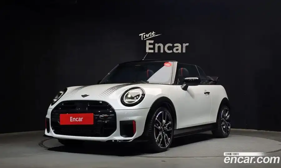 Mini Cooper Convertible JCW