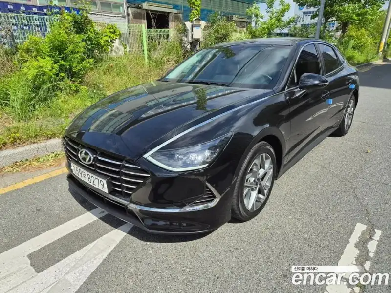 Hyundai Sonata 2.0 LPG rental car