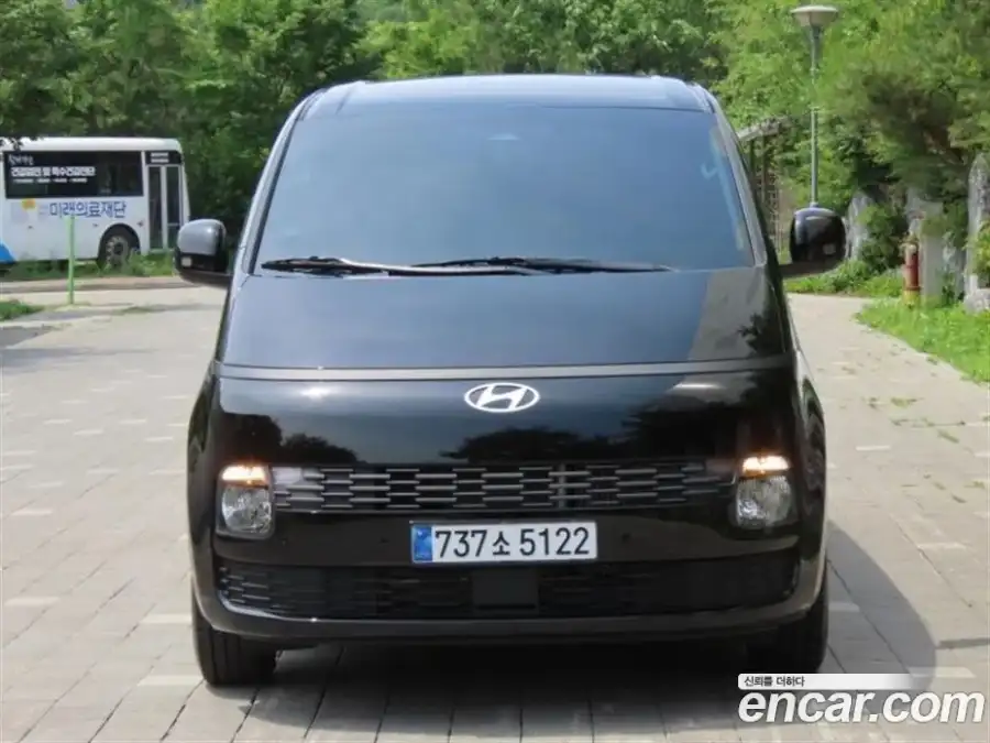 Hyundai Staria HEV 1.6T Tourer 11-Seater