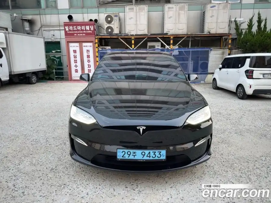 Tesla Model X AWD