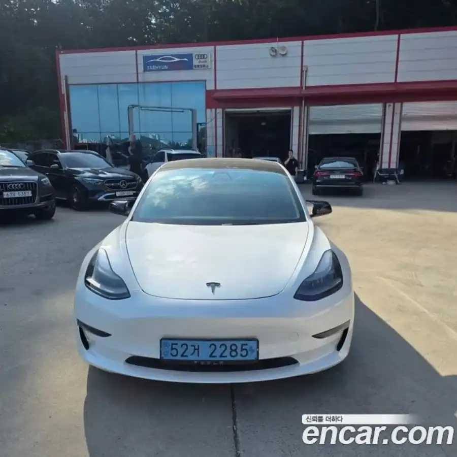 Tesla Model 3 Long Range AWD