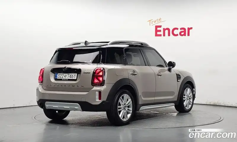 Mini Countryman Classic Plus Launch Pack