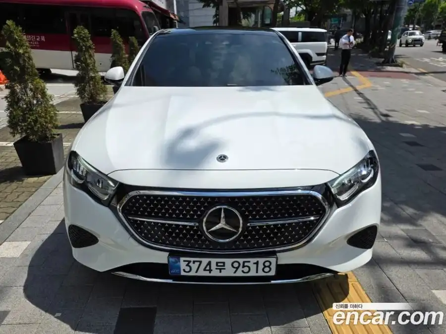 Mercedes-Benz E-Class E200 Avantgarde