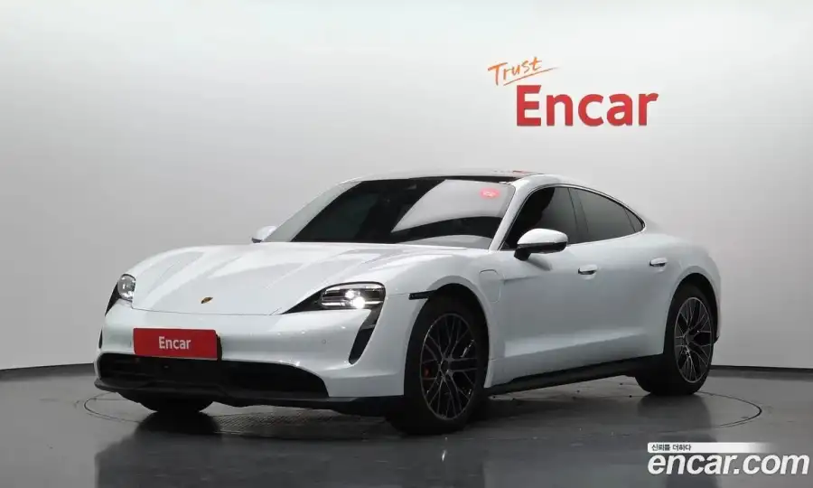 Porsche Taycan 4S
