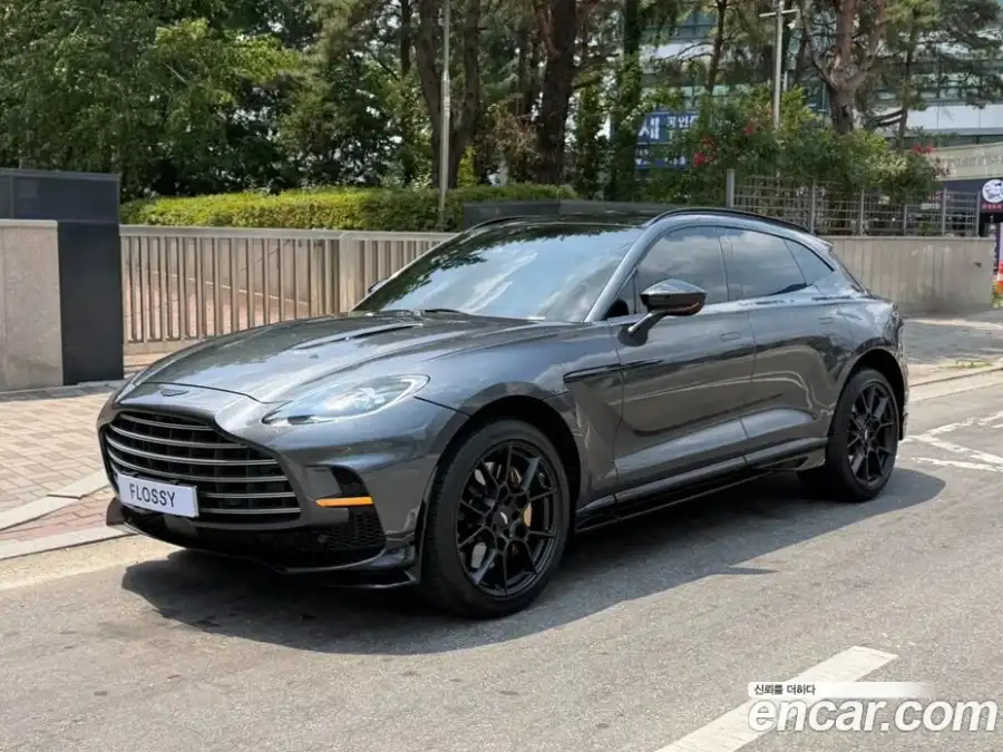 Aston Martin Dbx 4.0 V8 707