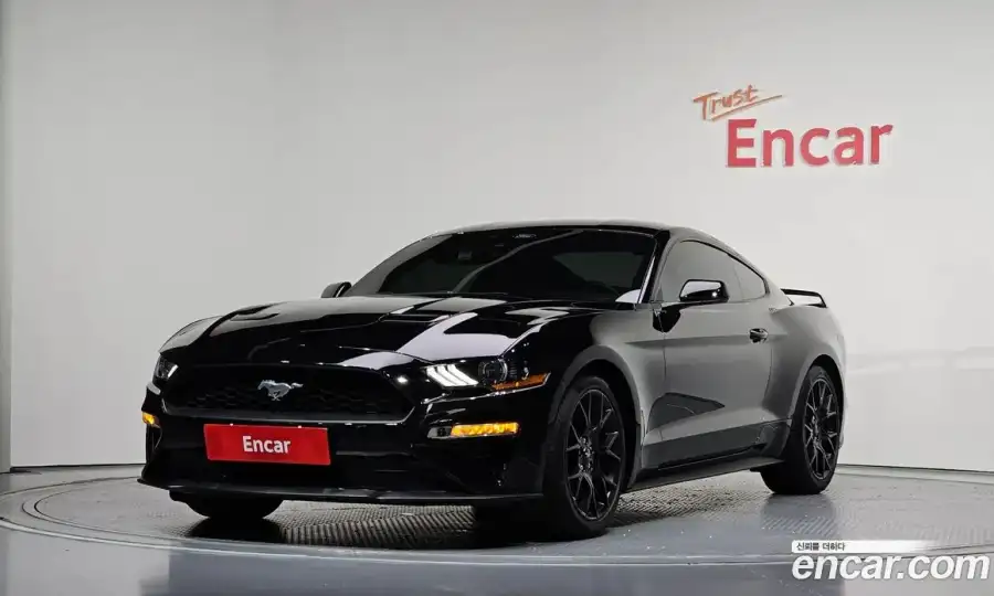Ford Mustang Coupe