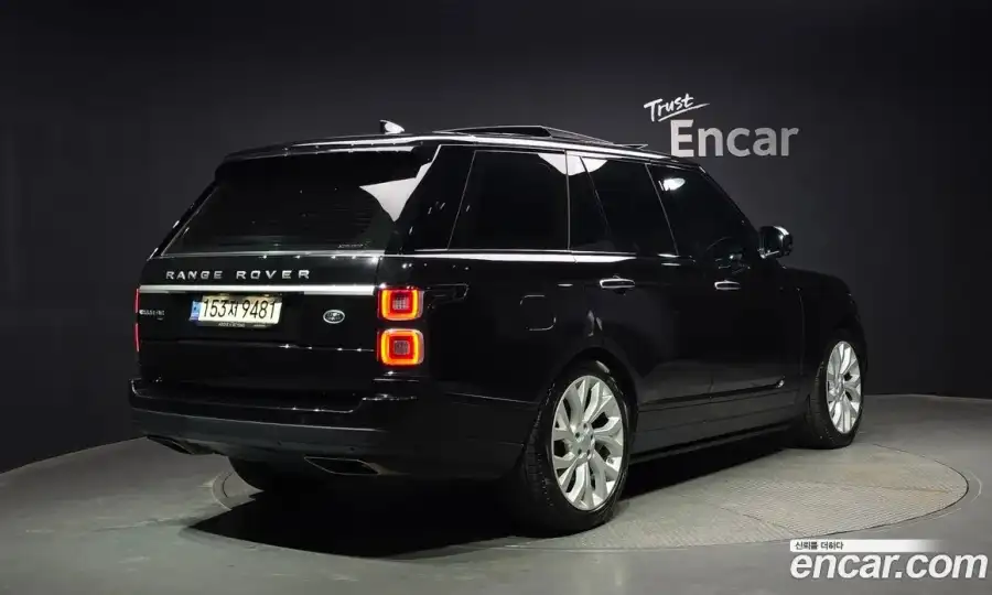Land Rover Range Rover D350 Vogue SE