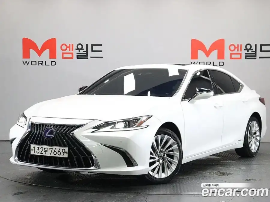 Lexus ES Luxury Plus
