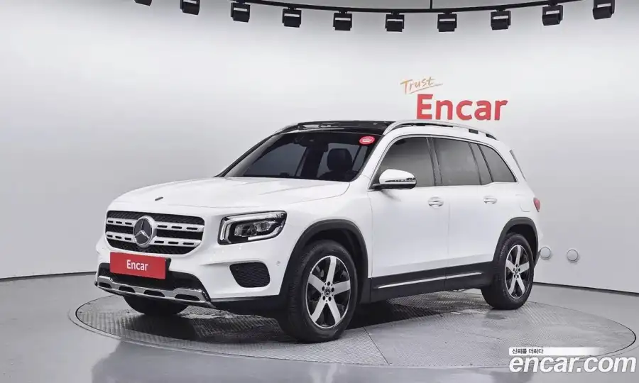 Mercedes-Benz GLB-Class GLB220