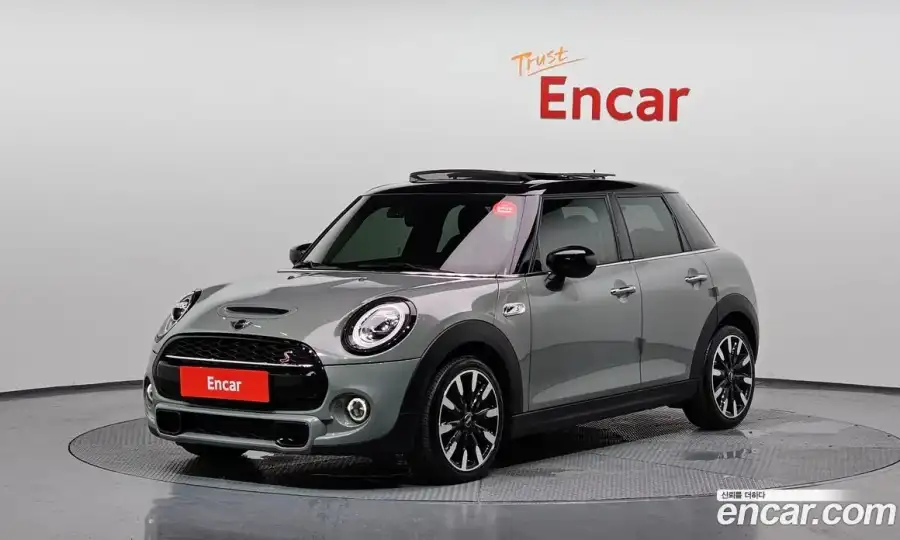 Mini Cooper 5Door HIGH