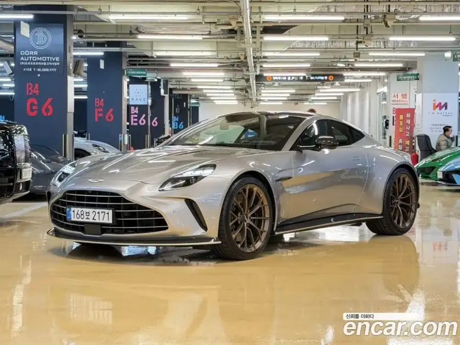 Aston Martin Vantage 4.0 V8 Coupe