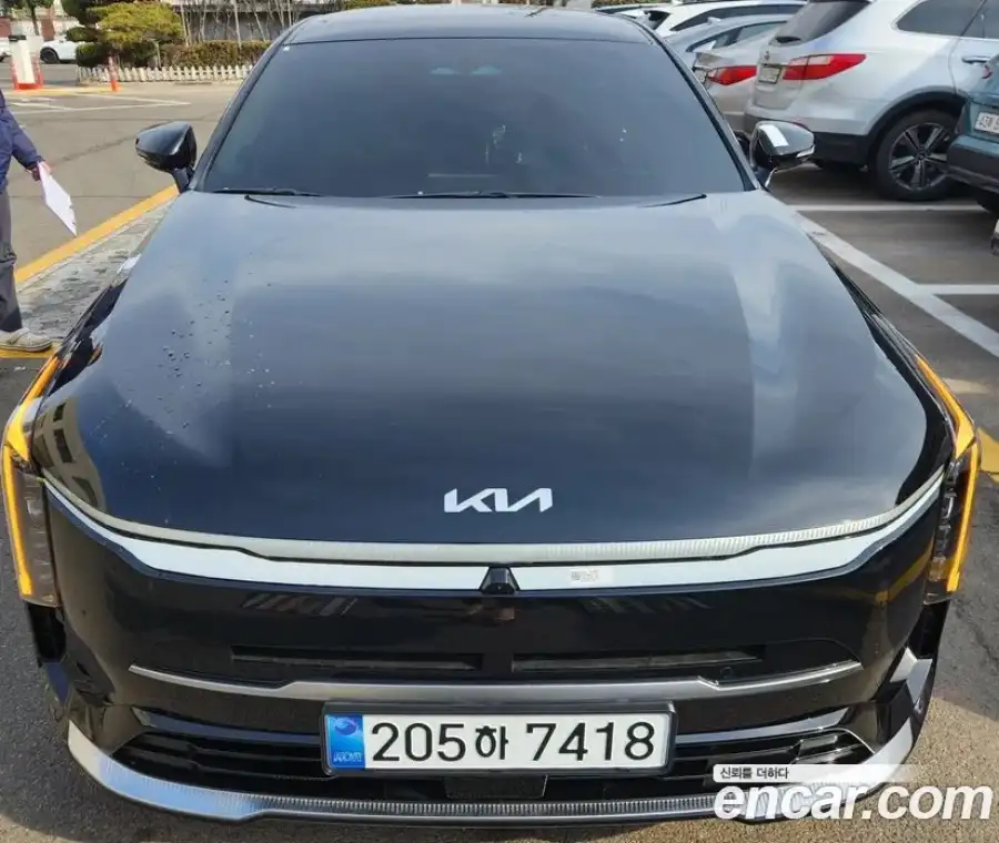 Kia K8 Signature