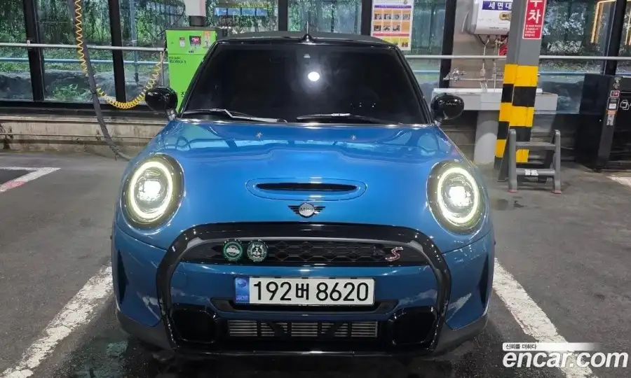 Mini Cooper Convertible Classic
