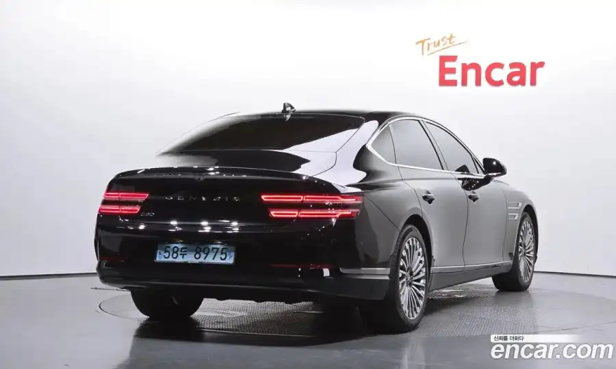 Genesis G80 e-AWD