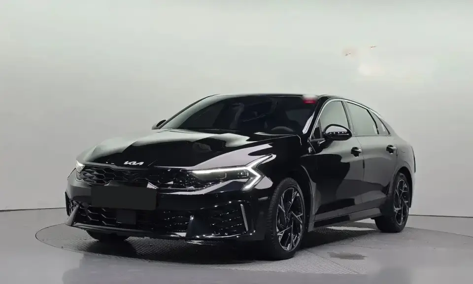 Kia K5 2.0 Signature