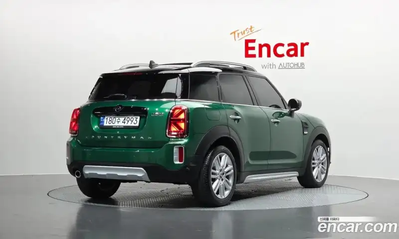 Mini Countryman Classic Plus Launch Pack