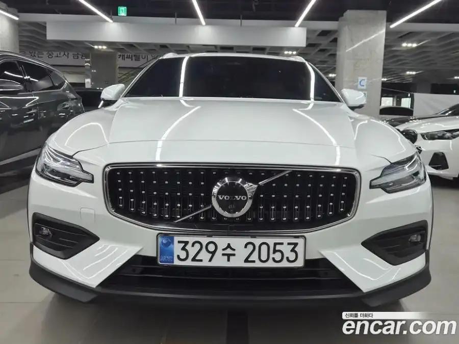 Volvo V60 B5 Ultimate AWD