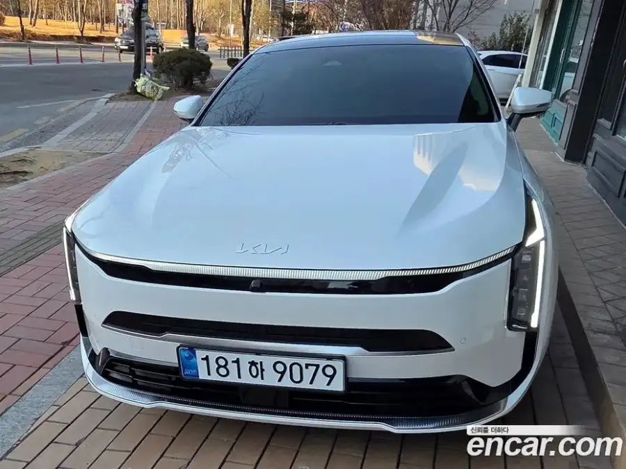 Kia K8 Signature